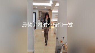 纹身老哥找女技师精油撸管TP啪啪 撸硬站立后入骑坐快速抽插大力猛操 很是诱惑喜欢不要错过